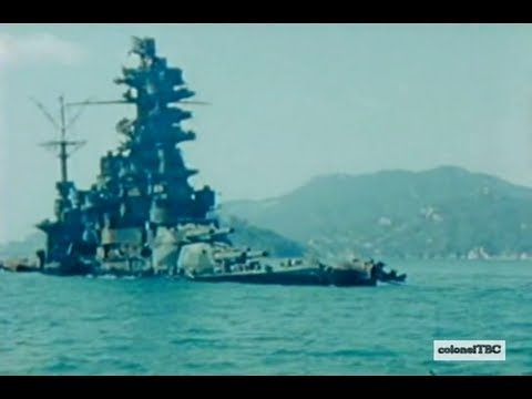 WWII RARE UNP PHOTO 11X14 AERIAL OVER SUNKEN JAPANESE SHIP HYUGA KURE VIEW#4