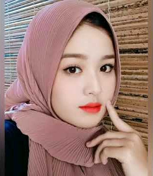 UKHTY yang mempesona, gagal fokus