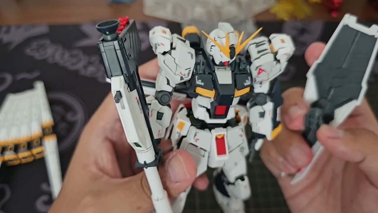 Review RG RX 93 V Gundam - YouTube