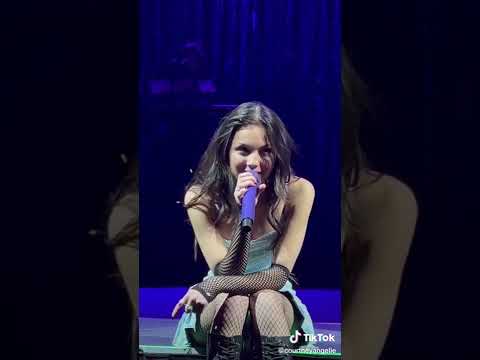 Olivia Rodrigo full performance of “All I Want” live from Denver, Colorado isimli mp3 dönüştürüldü.
