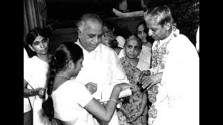 Gnani Purush Dadashri: 2 Pragnya : Atmagnani Deepakbhai: Aptavani 13 Vol 2: August 18 2017 Gnani Purush Dadashri: 2 Pragnya : Atmagnani Deepakbhai: Aptavani 13 Vol 2: August 18 2017