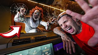 Thumbnail for Fiquei Trancado Com o Palhaço Dentro do Carro