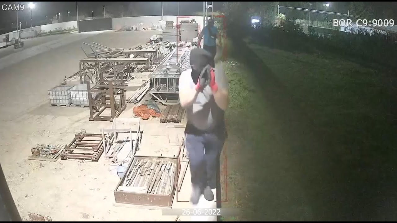 Ladri acrobati tentano il furto presso un'azienda di Cancello e Arnone ma vengono allontanati da BOR