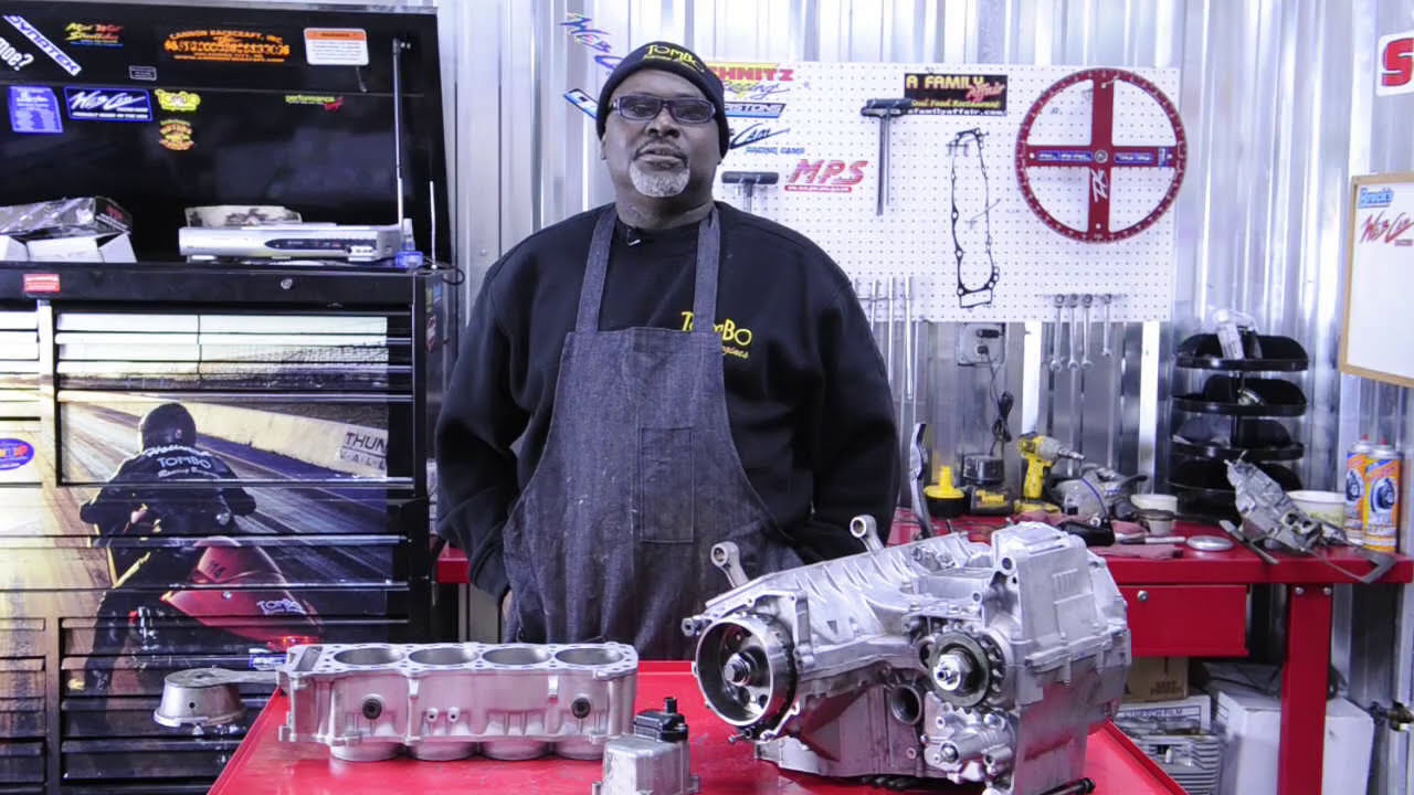 Hayabusa Engine Rebuild Part 2 - piston preparation