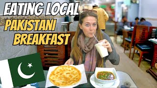 Trying NIHARI for the FIRST TIME 🇵🇰 Amazing Pakistani Food