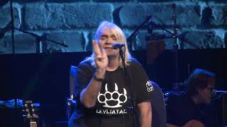 Riblja Čorba - U Dva Će Čistači Odneti Đubre - (Čorba Se Čuje I Bez Struje Sc 2017) Resimi