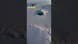 What is this?#icecondtheicewall#deepseacreatuers#neonalien#skinwalkers#