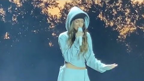TINI - posta / ni de ti (Live - un mechón de pelo en Hurlingham)
