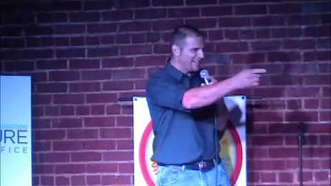 The 2015 Search for the Triangle's Funniest Accoun...