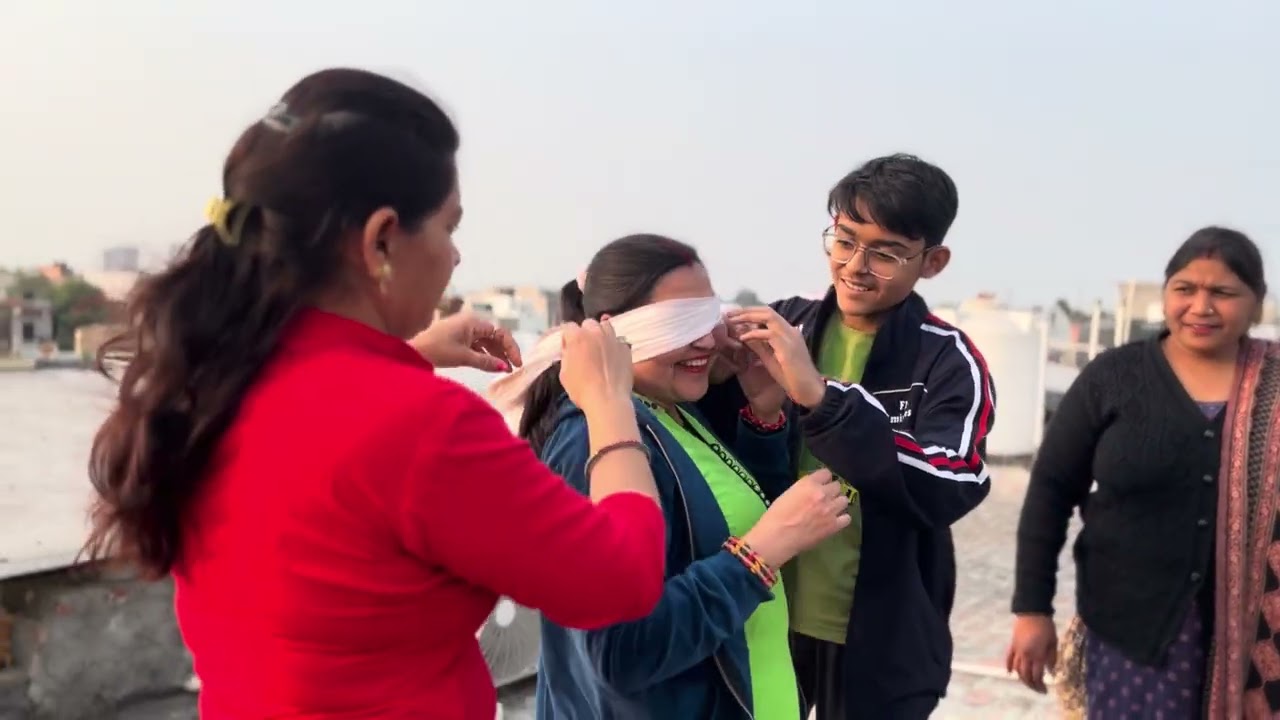 Playing Aankh micholli with friends 😂