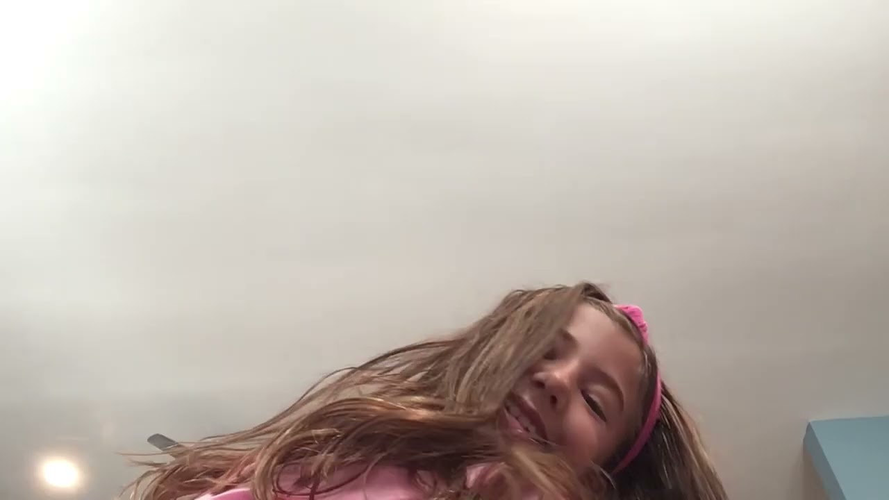 How to do a￼ split handstand