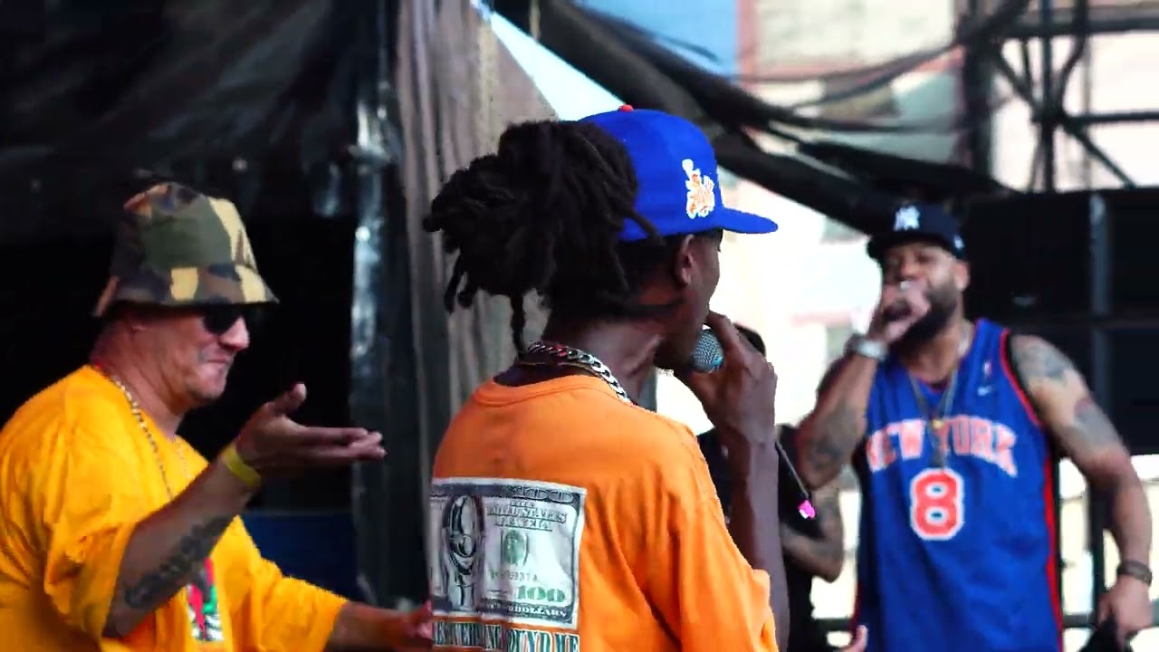 Saga Das Ruas : Nosso Diploma /  Ao Vivo Cidade Tiradentes FullHD