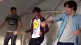 Liam,Harry and Louis dancing in vocal rehearsals Liam,Harry and Louis dancing in vocal rehearsals