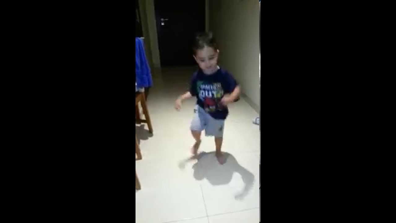Waseem dancing . cute boy - 3.5 years old - habebe - YouTube