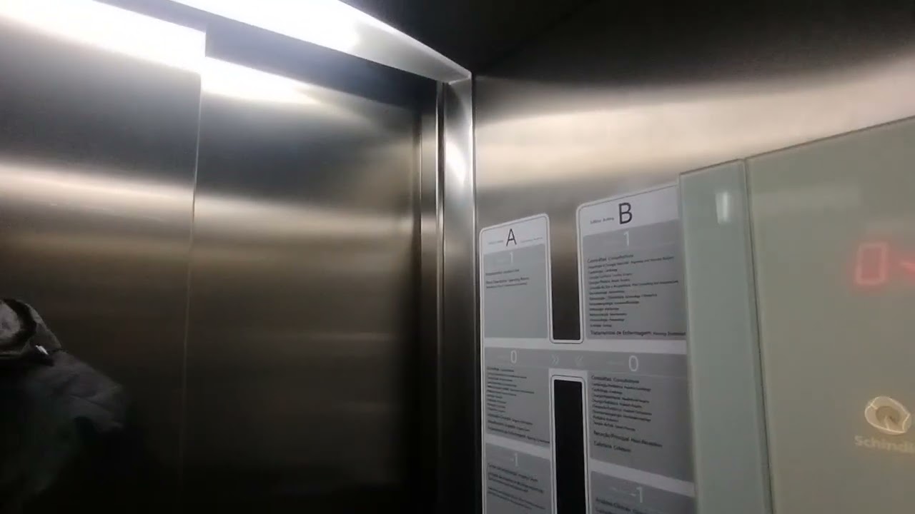 Elevadores Schindler Modelo 3300 MRL Bloco A Hospital da Luz Oeiras 