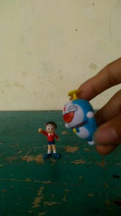 Hai, baling-baling bambu Doraemon