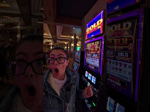 The LUCKIEST SUPER RARE Bonus You Can Win!! #slots #vegas #casino