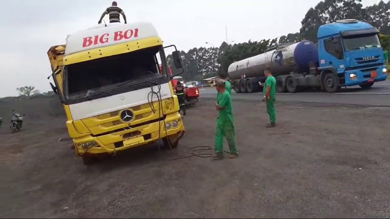 ACIDENTE CAMINHÃO BOIADEIRO ROLÂNDIA By FARINA paraná delta
