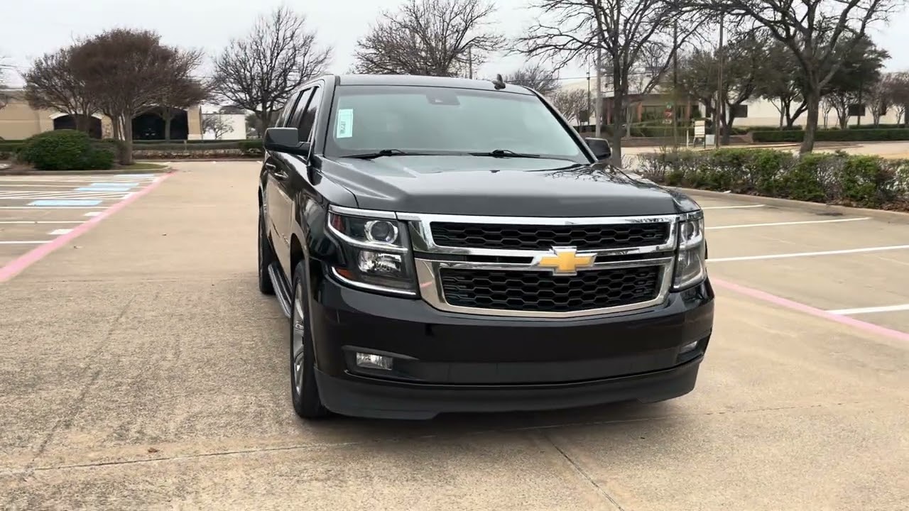 2017 Chevy Suburban 305117