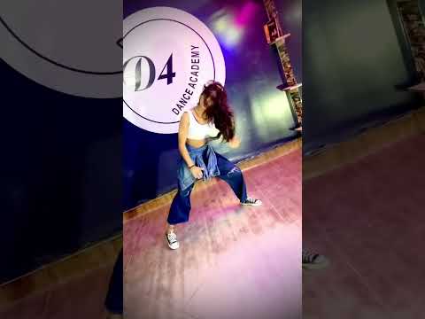 Desi look| dance video | sunny leone | Kanika Kapoor | ek paheli Lela #shorts
