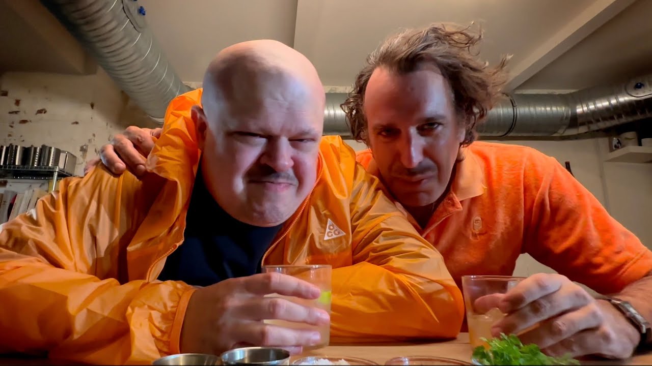 Chilly Gonzales - Nos Meilleures Vies (feat. Teki Latex)