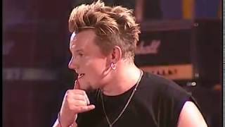 картинка: НАШЕСТВИЕ 2002: Король и Шут - Гимн шута