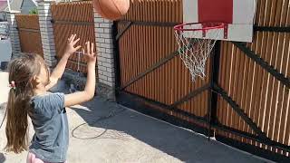 The BEST basketball hoop you can make at home! Home organization hacks