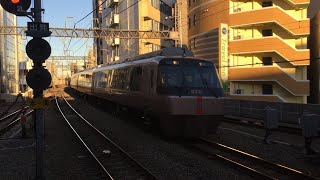 小田急電鉄30000形（EXE6両編成）はこね29号　本厚木駅を通過
