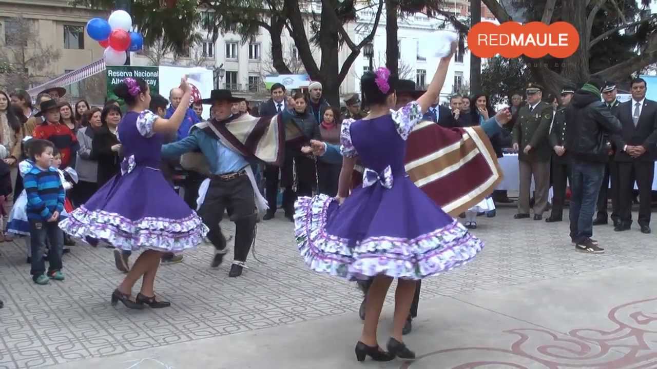 Trajes de cueca chilena hotsell