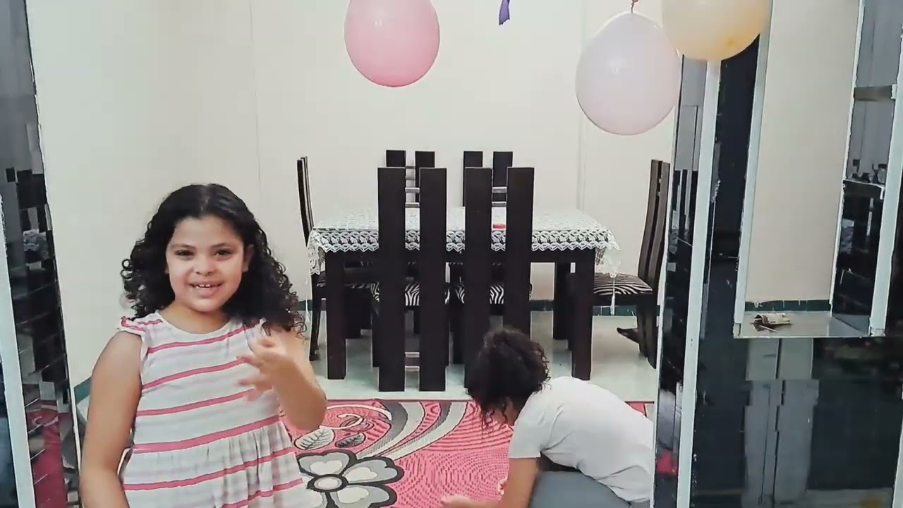 تحدي جديد 😍 مع البلالين !!