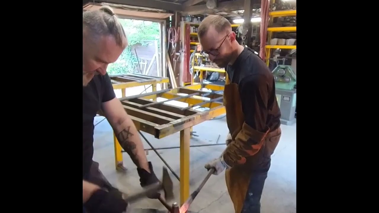 Percement à la forge