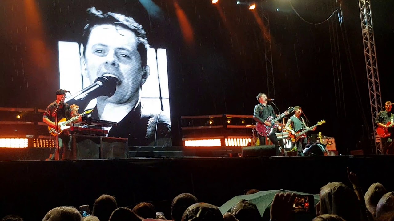 Michael Patrick Kelly Bonn Kunstrasen Zugabe