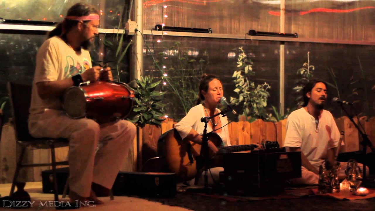 Jaya Laskhmi & Ananda Yogiiji - This Is The Day (Live in Sedona, AZ)