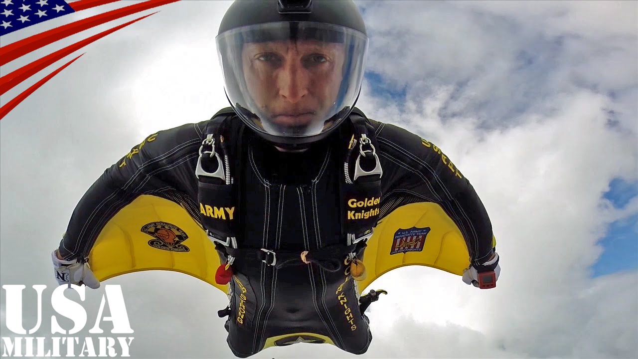 米陸軍パラシュートチーム ゴールデンナイツの凄いスカイダイビング U S Army Parachute Team Golden Knights Amazing Skydiving Youtube 米陸軍パラシュートチーム ゴールデンナイツの凄いスカイダイビング U S Army Parachute Team Golden Knights Amazing Skydiving Youtube