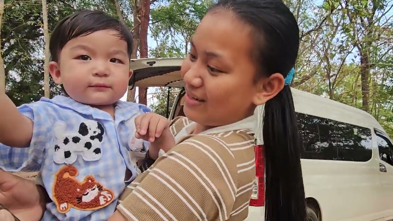 เมื่อน้องวันใหม่เจอน้องฟอร์ยู#สาวน้อยลำเพลินโชว์