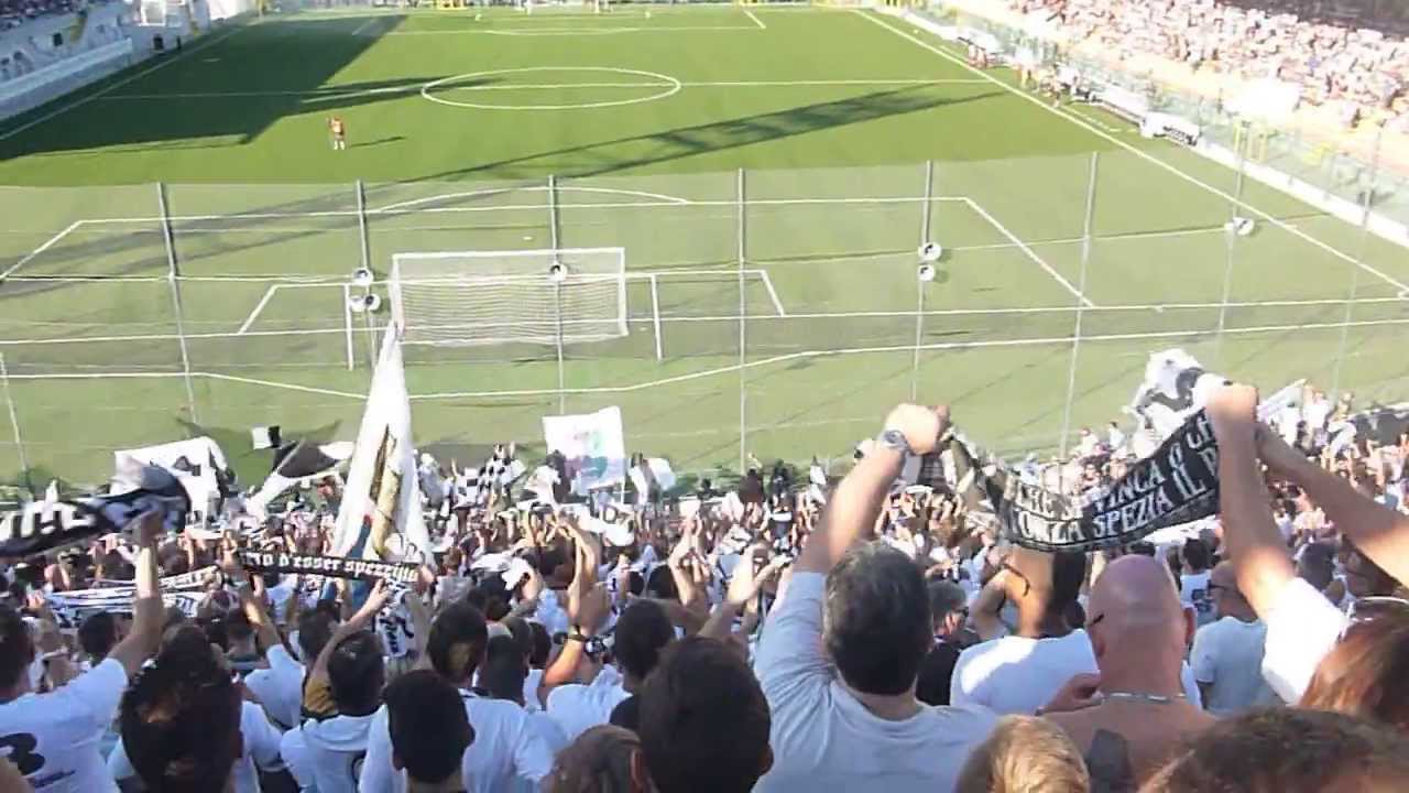 spezia genoa  17/08/2013 curva ferrovia ingresso squadre