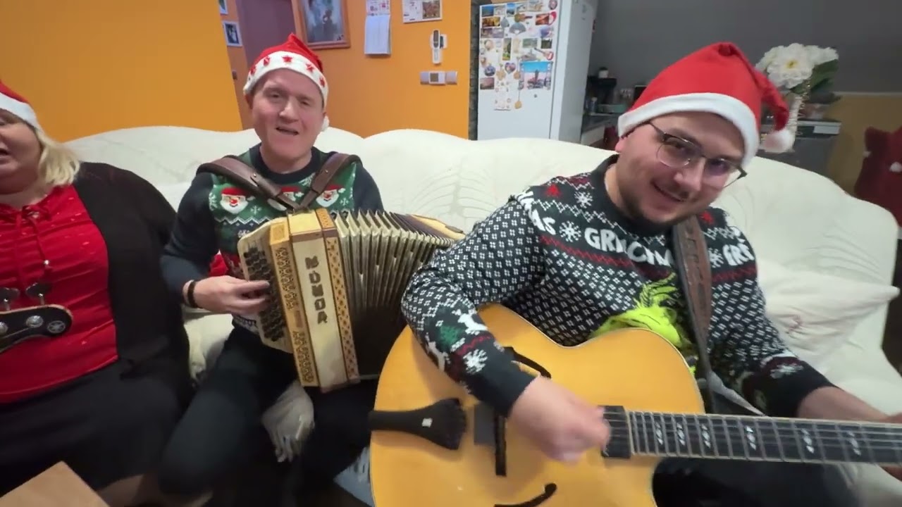 ANSAMBEL NATURA - Božič kot nekoč (Kozjanski zven)