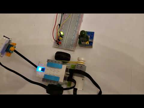 Wedo2.0 Car  and Traffic Signal