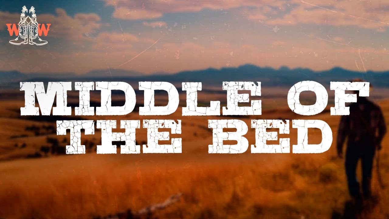 Madeline Merlo - Middle of the Bed (Lyrics)