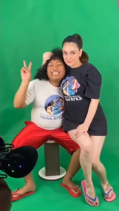 MAKIN MESRA! CELINE EVANGELISTA FOTO SAMBIL DIPANGKU MARSHEL WIDIANTO  #shorts #trending  #viral