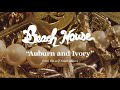 Miniature de la vidéo de la chanson Auburn And Ivory