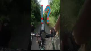 悲報🥺ロードバイクで都会のジャングル走った男の末路🚴自転車あるある