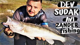 Aksiyon Dolu Dev Sudak Avı(Tatlı Su Levreği Avı)  Bu Silikon Affetmiyor  Zander Fishing