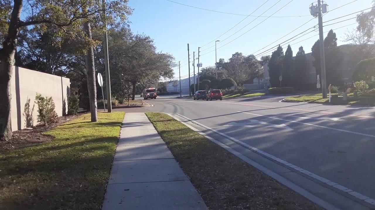 CLEARWATER FIRE RESCUE ENGINE 49 AND RESCUE 49 RESPONDING *AIR HORN*