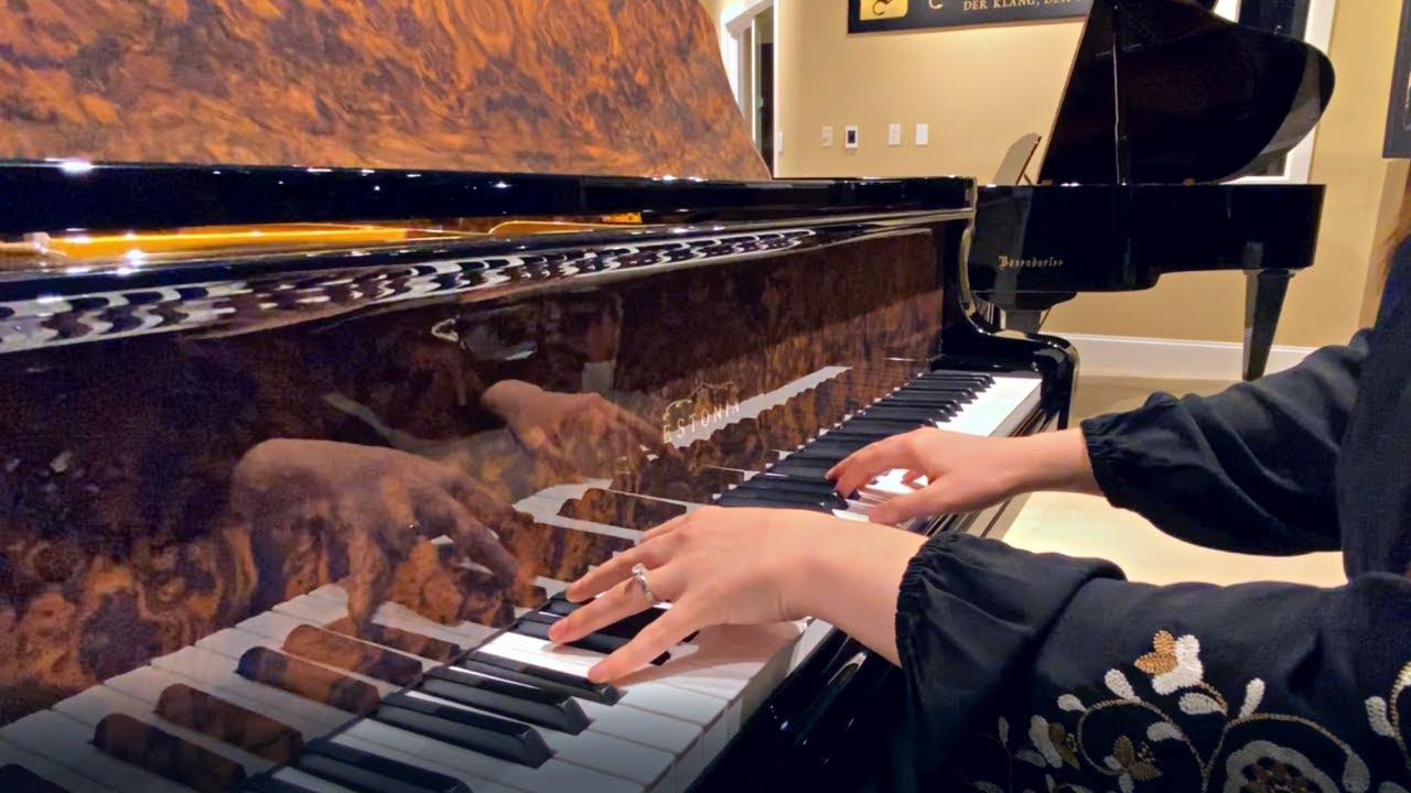 Rich and Singing Grand Piano, Estonia L168 | What a Wonderful World (Piano Cover)