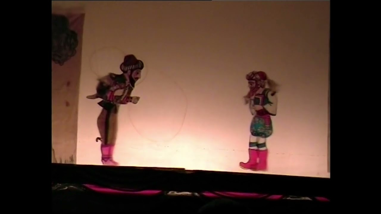 Γιάνναρος ο καραγκιόζης γραμματικός