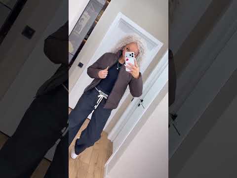 Стильна демісезонна жіноча куртка (Розмір XS-S(42-44), M-L(46-48), XL-XXL(50-52), 3XL-4XL(52-54)), Коричнева, видео 1