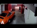 Dieven stelen klassieke oranje Porsche uit garage in Centrum