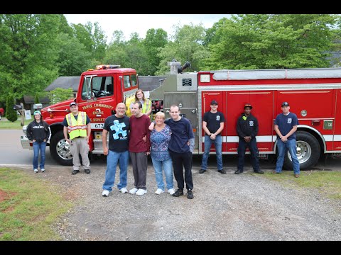 North Liberty School 2020 Graduate Sign Deliveries