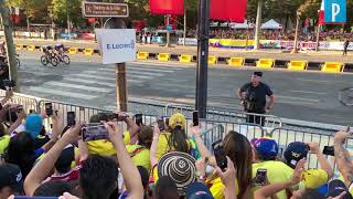 Tour de France : les Colombiens exultent sur les Champs-Elysées après la victoire de Bernal